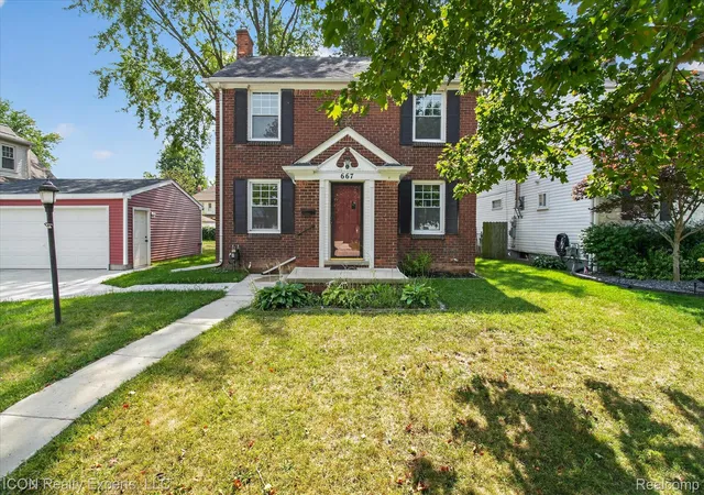 Photo 3 of Single family home for sale at 667 North Dr, Wyandotte, MI 48192 | MLS# 20261070950 | Listing updated on 2026-09-05