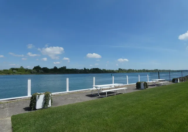 Listing Photo 4 - Condo for sale in building located at 3301 Biddle Ave, Wyandotte, MI 48192