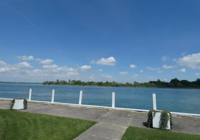 Listing Photo 5 - Condo for sale in building located at 3301 Biddle Ave, Wyandotte, MI 48192