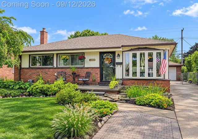 Photo 1 of Sale Pending at 28759 Groveland St, Roseville, MI 48066 | MLS# 20261070954 | Listing updated on 2026-09-14