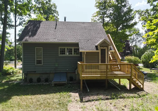Photo 26 of Single family home for sale at 10189 N Shore Dr, Northport, MI 49670 | MLS# 78080073179 | Listing updated on 2026-09-10