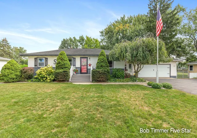 Photo 1 of Sale Pending at 1300 Bauer Rd, Jenison, MI 49428 | MLS# 65026046803 | Listing updated on 2026-09-16