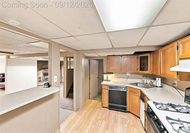 Photo 4 of Single family home for sale at 2950 Edsel St, Trenton, MI 48183 | MLS# 20261070955 | Listing updated on 2026-09-12