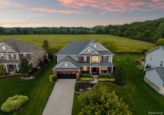 Photo 3 of Single family home for sale at 2210 Findley Cir, Lake Orion, MI 48360 | MLS# 20261070956 | Listing updated on 2026-09-16
