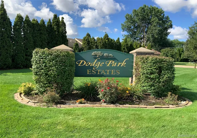 Photo 2 of Single family home for sale at 36680 Cecilia Dr, Sterling Heights, MI 48312 | MLS# 20261070959 | Listing updated on 2026-09-14