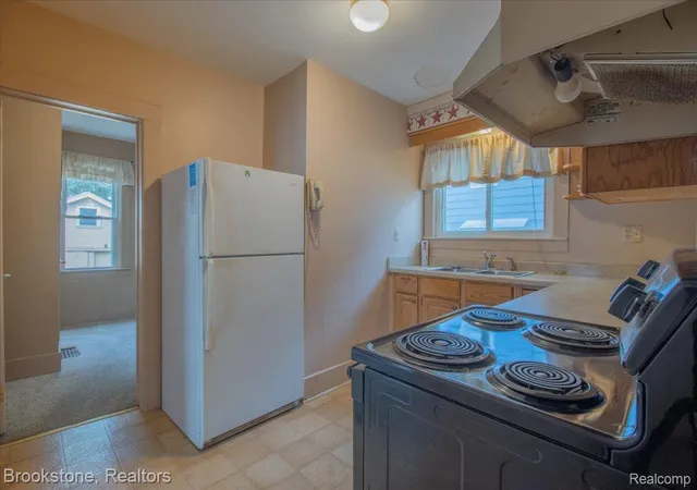 Photo 4 of Land for sale at 511 Woodcrest Dr, Royal Oak, MI 48067 | MLS# 20261070960 | Listing updated on 2026-09-16
