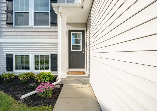 Photo 2 of Single family home for sale at 1324 Ellery Grv Ct #15, Vicksburg, MI 49097 | MLS# 66026046810 | Listing updated on 2026-09-03