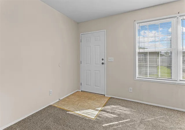 Photo 4 of Single family home for sale at 28958 Country Ln, Flat Rock, MI 48134 | MLS# 20261070963 | Listing updated on 2026-09-09