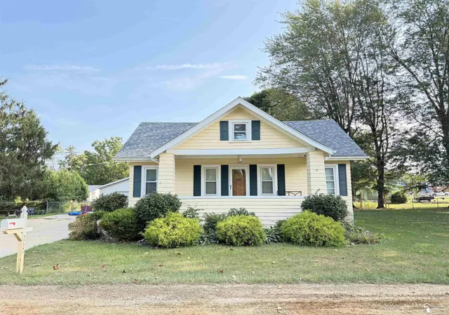 Single family home for sale at 37261 Ellis St, New Boston, MI 48164 | MLS# 57050220664