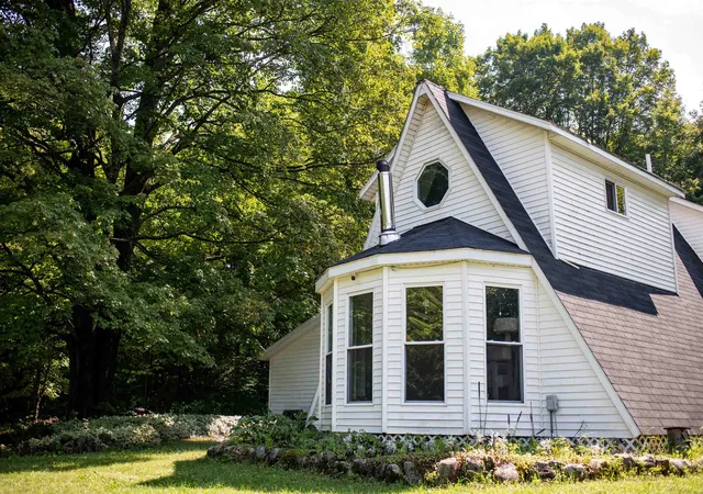 Photo 3 of Single family home for sale at 7415 Valley St, Alden, MI 49612 | MLS# 78080073183 | Listing updated on 2026-09-06
