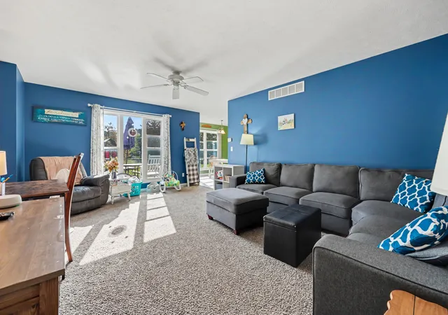 Photo 3 of Single family home for sale at 338 Maple St, Newaygo, MI 49337 | MLS# 65026046818 | Listing updated on 2026-09-16