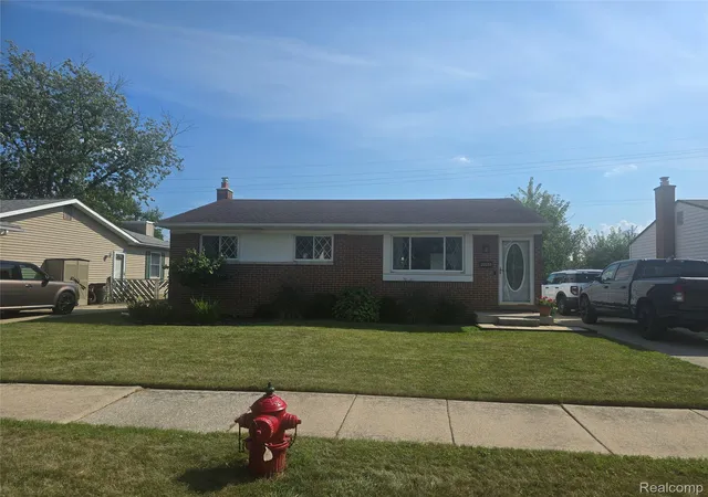 Photo 1 of Single family home for sale at 22233 Silver Crk Ln, Rockwood, MI 48173 | MLS# 20261070969 | Listing updated on 2026-09-04