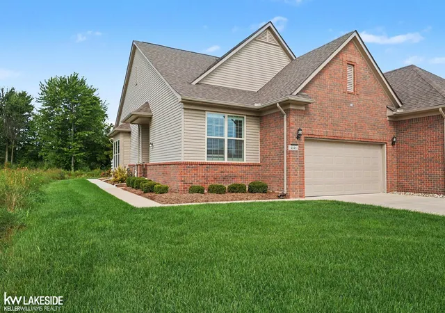 Listing Photo 3 - Condo for sale in building located at 48461 Birmingham Dr, New Baltimore, MI 48047