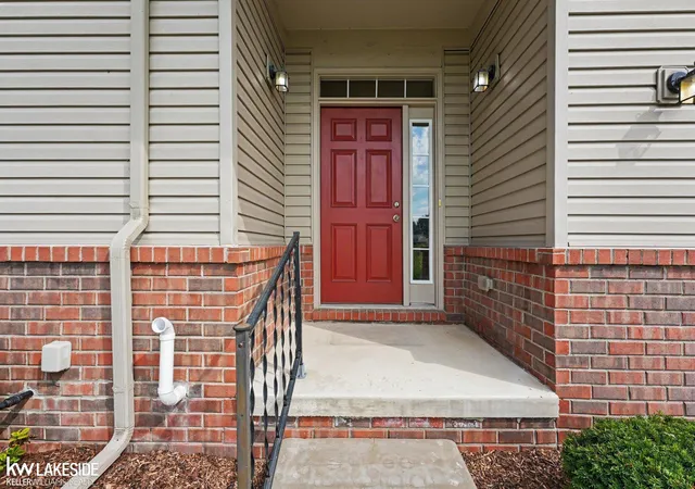 Listing Photo 4 - Condo for sale in building located at 48461 Birmingham Dr, New Baltimore, MI 48047