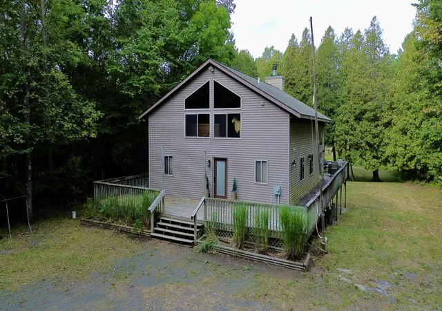 Photo 3 of Single family home for sale at 5797 S Woods Rd, Branch, MI 49402 | MLS# 69026046824 | Listing updated on 2026-09-06