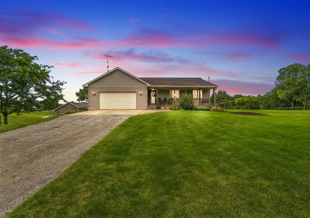 Photo 2 of Single family home for sale at 2436 S Henderson Rd, Davison, MI 48423 | MLS# 5050220672 | Listing updated on 2026-09-04