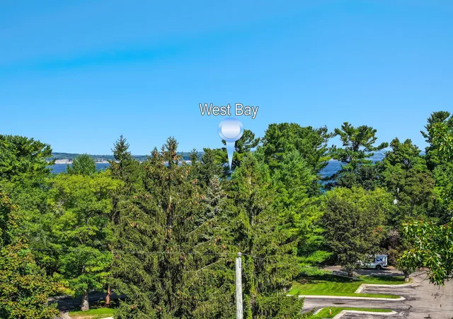 Photo 4 of Multi family home for sale at 1055 E Front St, Traverse City, MI 49686 | MLS# 78080073186 | Listing updated on 2026-09-08