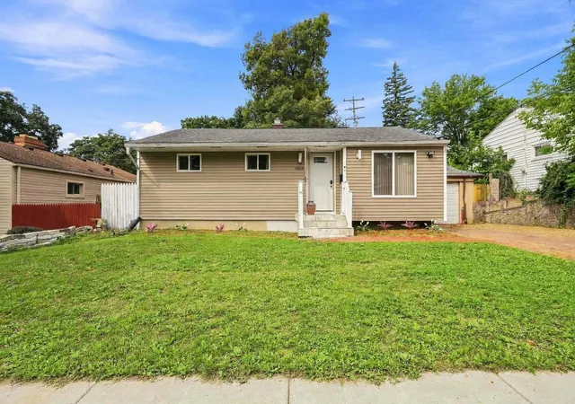 Photo 1 of Single family home for sale at 3814 Cherokee Ave, Flint, MI 48507 | MLS# 65026046839 | Listing updated on 2026-09-14