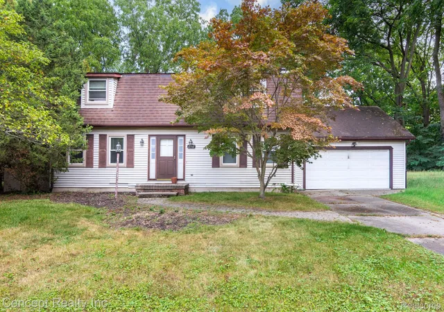 Photo 1 of Single family home for sale at 21467 Jewell Ct, Grosse Ile, MI 48138 | MLS# 20261070997 | Listing updated on 2026-09-21