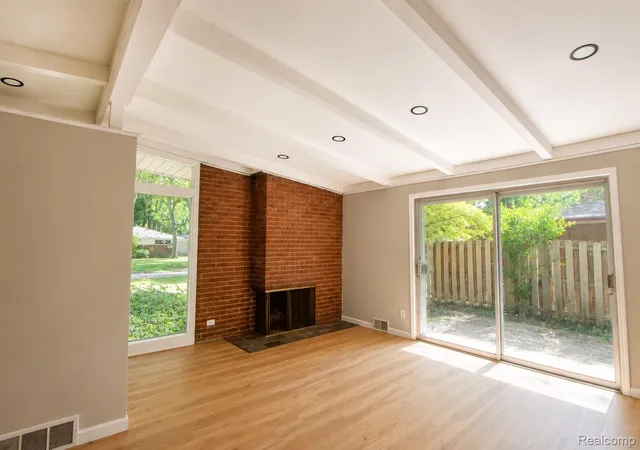 Photo 3 of Single family home for sale at 29905 Pleasant Trl, Southfield, MI 48076 | MLS# 20261070998 | Listing updated on 2026-09-28