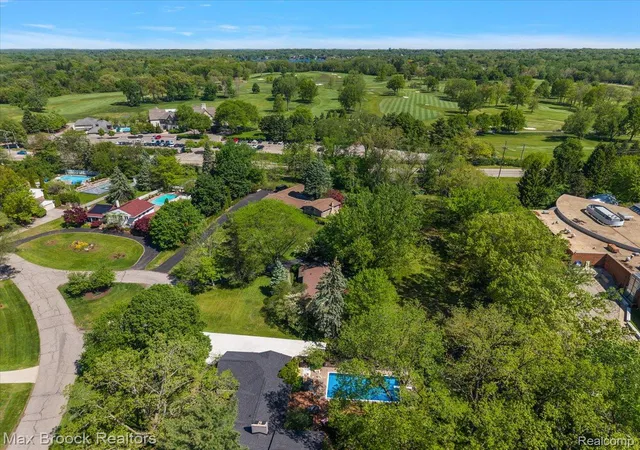Photo 27 of Single family home for sale at 6609 E Knollwood Cir, West Bloomfield, MI 48322 | MLS# 20261071010 | Listing updated on 2026-09-04