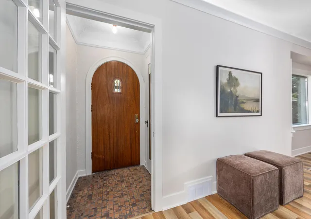 Photo 3 of Single family home for sale at 349 Baynton Ave NE, Grand Rapids, MI 49503 | MLS# 65026046843 | Listing updated on 2026-09-15