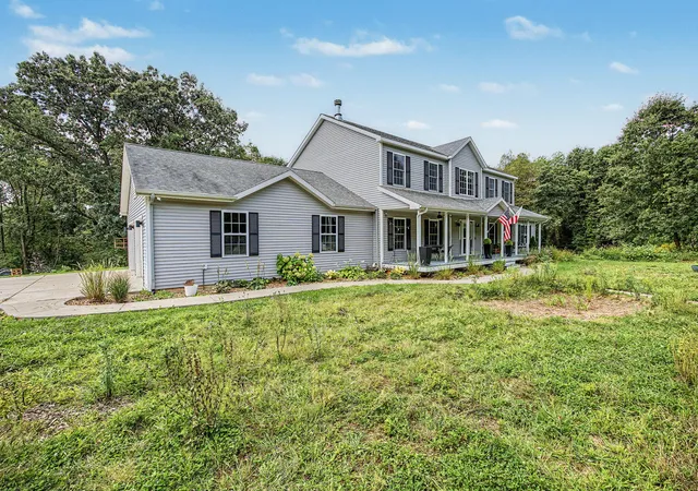 Photo 3 of Single family home for sale at 8195 Frie Ave, Kalamazoo, MI 49009 | MLS# 55026046844 | Listing updated on 2026-09-09