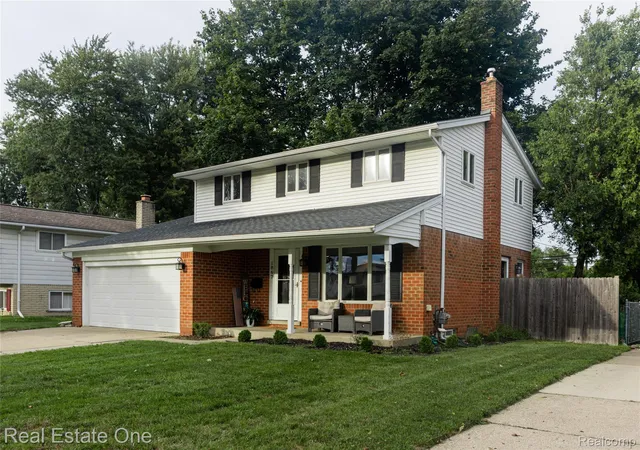 Photo 4 of Single family home for sale at 1867 Wilshire St, Westland, MI 48186 | MLS# 20261071012 | Listing updated on 2026-09-05
