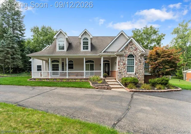 Single family home for sale at 1143 Brewster Rd, Rochester Hills, MI 48306 | MLS# 20261071014