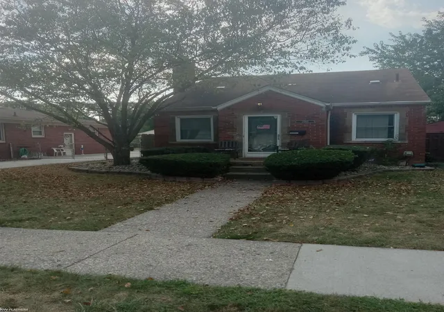 Photo 1 of Single family home for sale at 21911 Oakwood Ave, Eastpointe, MI 48021 | MLS# 58050220689 | Listing updated on 2026-09-03