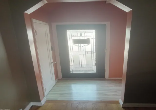 Photo 3 of Single family home for sale at 21911 Oakwood Ave, Eastpointe, MI 48021 | MLS# 58050220689 | Listing updated on 2026-09-03