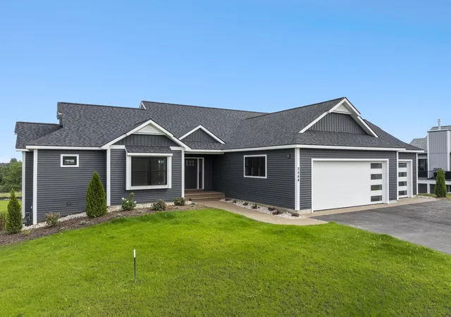 Photo 2 of Single family home for sale at 2844 W Crown Dr, Traverse City, MI 49685 | MLS# 78080073189 | Listing updated on 2026-09-06
