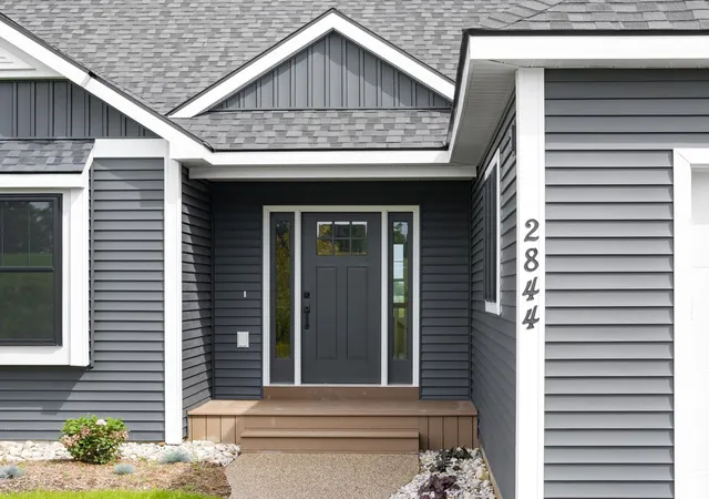 Photo 3 of Single family home for sale at 2844 W Crown Dr, Traverse City, MI 49685 | MLS# 78080073189 | Listing updated on 2026-09-06