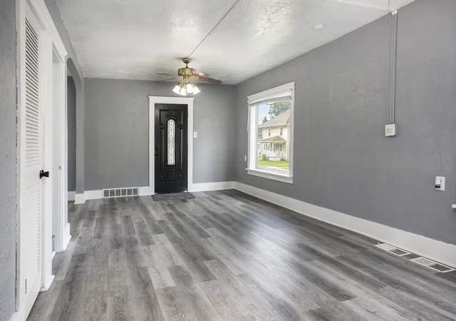 Photo 2 of Single family home for sale at 51 Latta St, Battle Creek, MI 49017 | MLS# 66026046849 | Listing updated on 2026-09-11