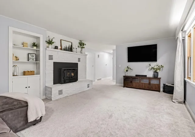 Photo 4 of Single family home for sale at 12537 S Wolcott, Sawyer, MI 49125 | MLS# 69026046859 | Listing updated on 2026-10-04