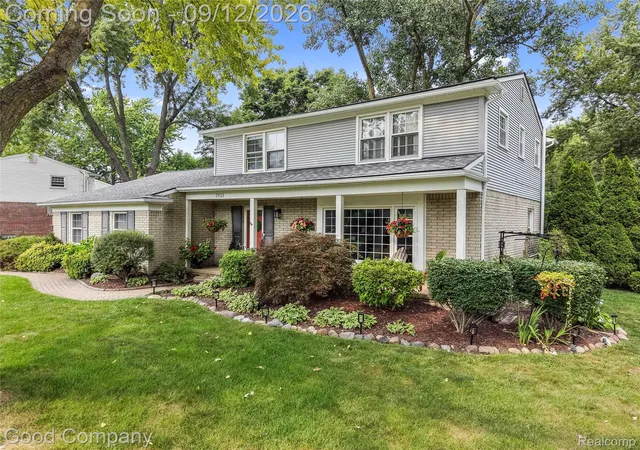 Photo 2 of Single family home for sale at 2651 Kopson Ct, Bloomfield Hills, MI 48304 | MLS# 20261071029 | Listing updated on 2026-09-14