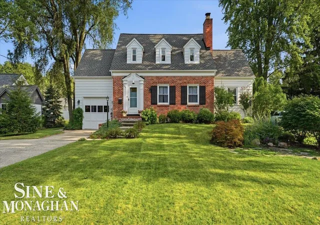 Photo 1 of Sale Pending at 304 Brown St, Saint Clair, MI 48079 | MLS# 58050220695 | Listing updated on 2026-09-14