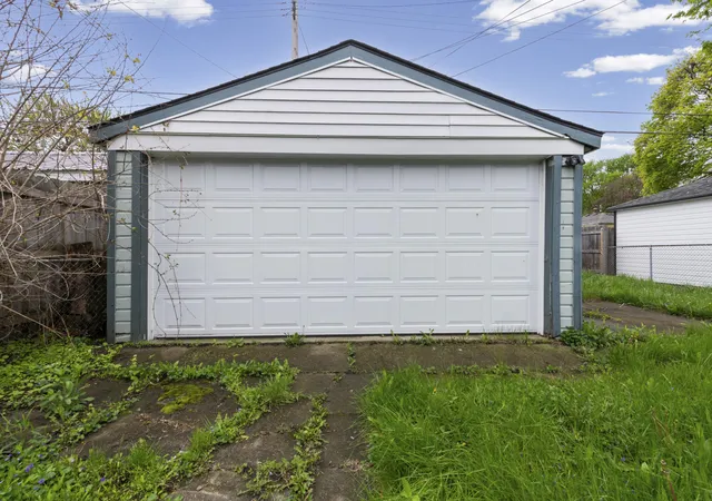 Photo 15 of Single family home for sale at 1636 E Pearl Ave, Hazel Park, MI 48030 | MLS# 81026046868 | Listing updated on 2026-09-04