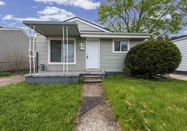 Single family home for sale at 1636 E Pearl Ave, Hazel Park, MI 48030 | MLS# 81026046868