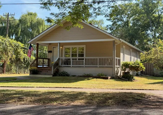 Photo 1 of Single family home for sale at 16942 Riverview St, Detroit, MI 48219 | MLS# 20261071046 | Listing updated on 2026-09-15