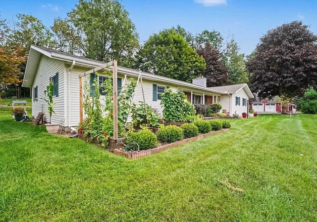 Photo 3 of Single family home for sale at 2839 Lake George Rd, West Branch, MI 48661 | MLS# 77080073195 | Listing updated on 2026-09-15