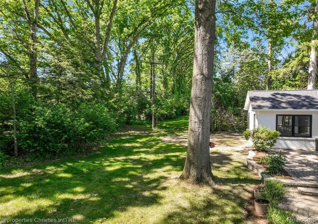 Photo 26 of Single family home for sale at 1257 Charrington Rd, Bloomfield Hills, MI 48301 | MLS# 20261071064 | Listing updated on 2026-09-10