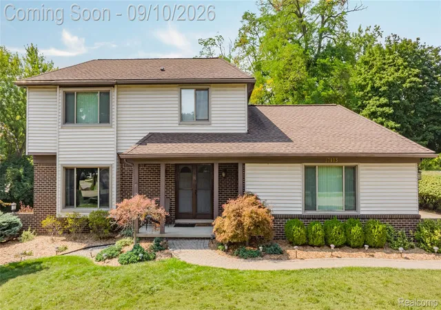 Photo 2 of Single family home for sale at 17113 Francavilla Dr, Livonia, MI 48152 | MLS# 20261071070 | Listing updated on 2026-09-17