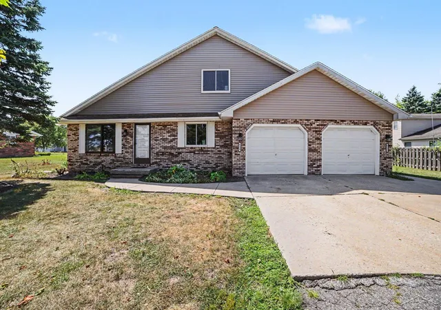 Photo 2 of Multi family home for sale at 6129 Weiss St, Saginaw, MI 48603 | MLS# 61050220712 | Listing updated on 2026-09-03