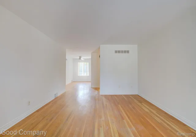 Photo 4 of Condo for sale at 455 W Marshall St #203, Ferndale, MI 48220 | MLS# 20261071081 | Listing updated on 2026-09-08