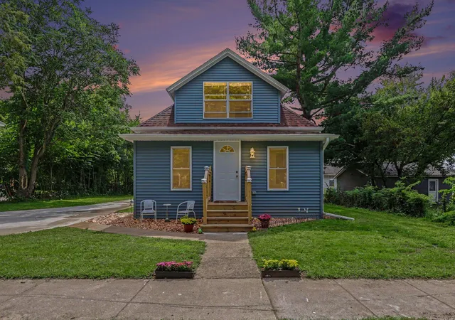 Photo 2 of Single family home for sale at 203 Roseneath Ave, Battle Creek, MI 49037 | MLS# 66026046886 | Listing updated on 2026-09-04