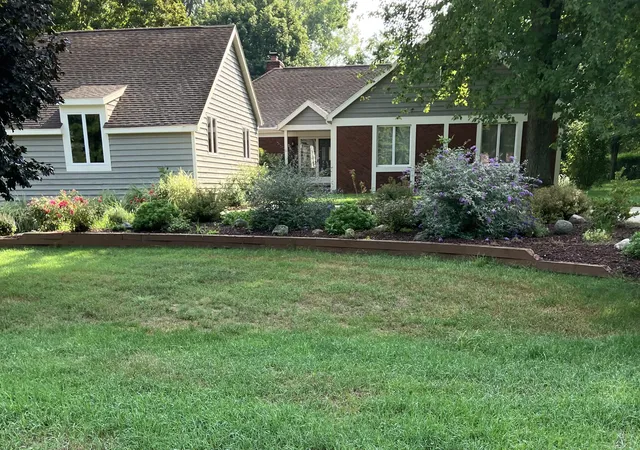 Photo 3 of Single family home for sale at 603 Beechwood Dr, Allegan, MI 49010 | MLS# 66026046887 | Listing updated on 2026-10-12
