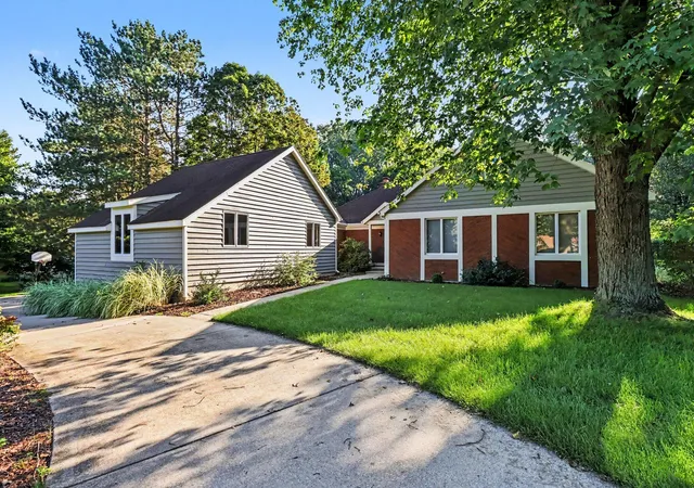 Photo 1 of Single family home for sale at 603 Beechwood Dr, Allegan, MI 49010 | MLS# 66026046887 | Listing updated on 2026-10-12