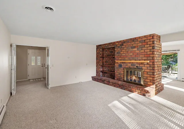 Photo 4 of Single family home for sale at 603 Beechwood Dr, Allegan, MI 49010 | MLS# 66026046887 | Listing updated on 2026-10-12