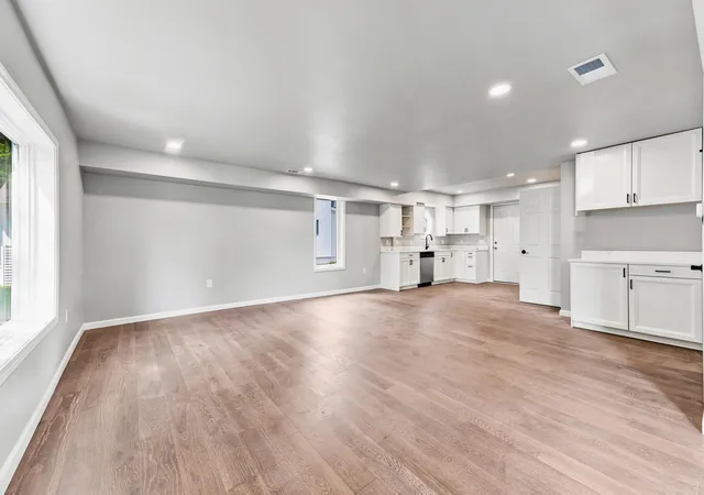 Photo 3 of Single family home for sale at 109 Michigan Ave, Hartford, MI 49057 | MLS# 69026046889 | Listing updated on 2026-09-17